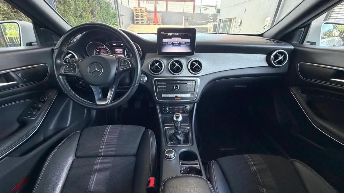 mercedes-benz-cla-180-d-blueefficiency-shooting-brake-2018-diesel-1461cc