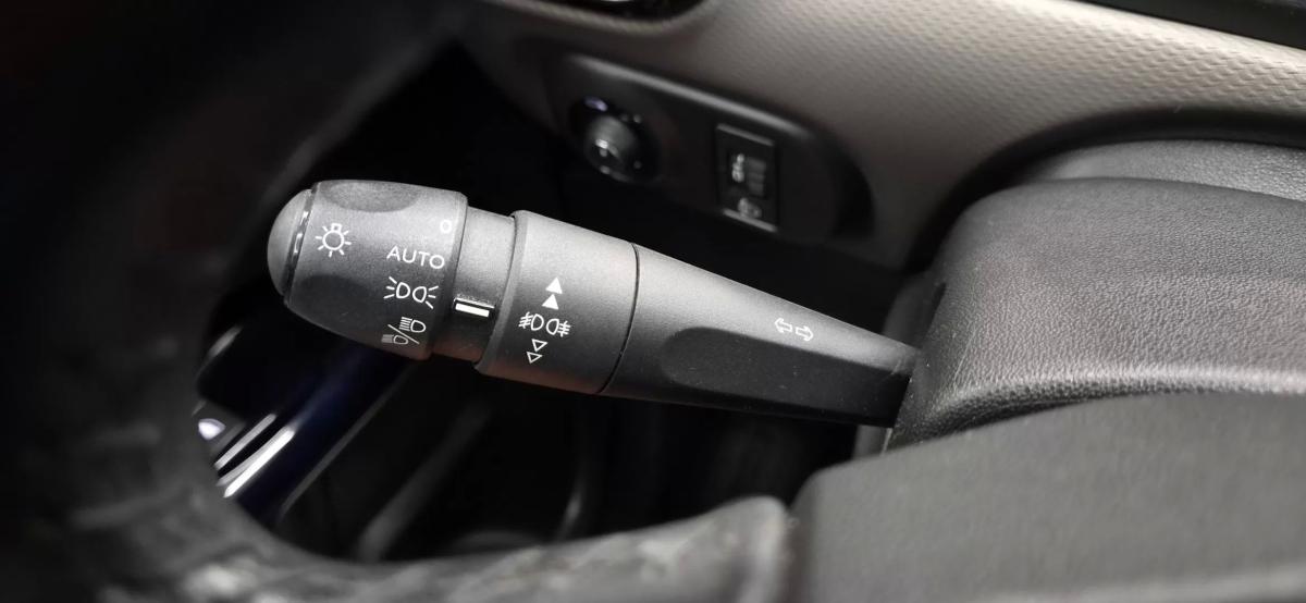 citroen-c4-cactus-2019-diesel-1499cc