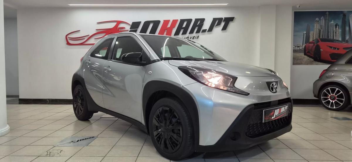 toyota-aygo-x-2023-gasolina-998cc
