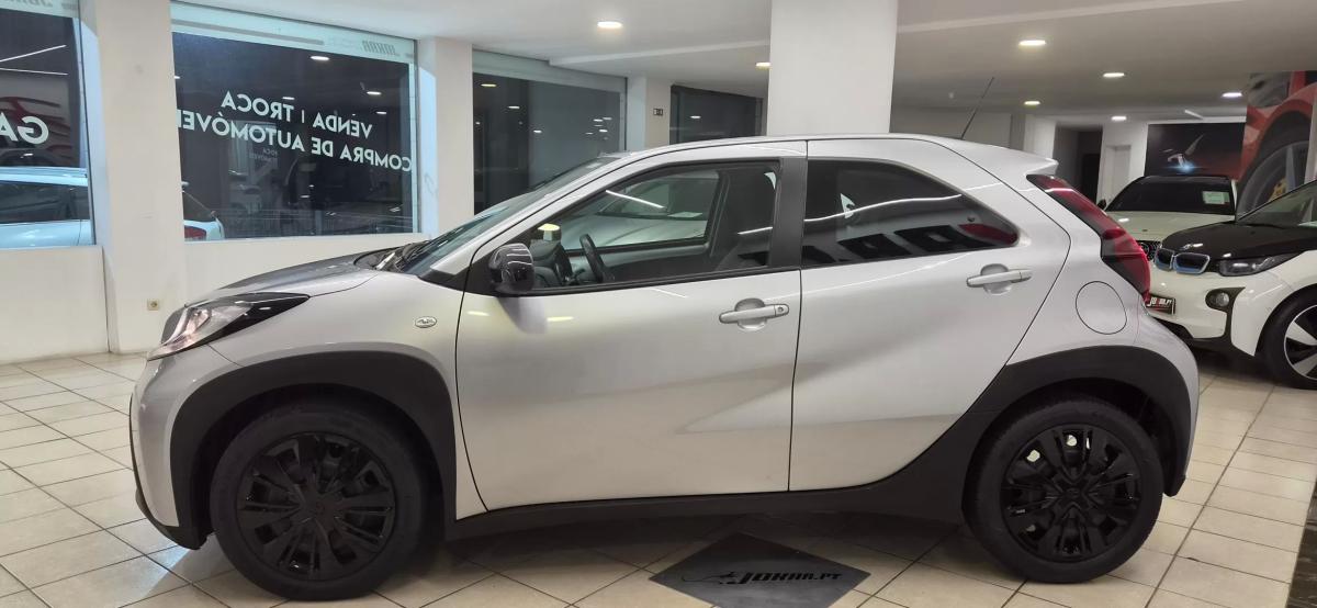 toyota-aygo-x-2023-gasolina-998cc