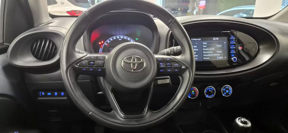 toyota-aygo-x-2023-gasolina-998cc