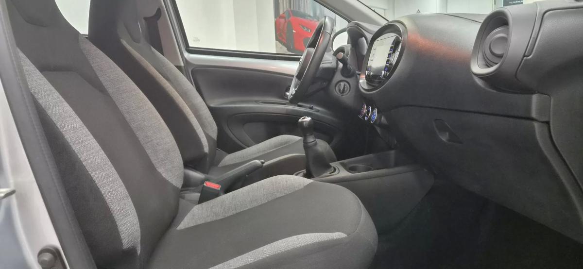 toyota-aygo-x-2023-gasolina-998cc