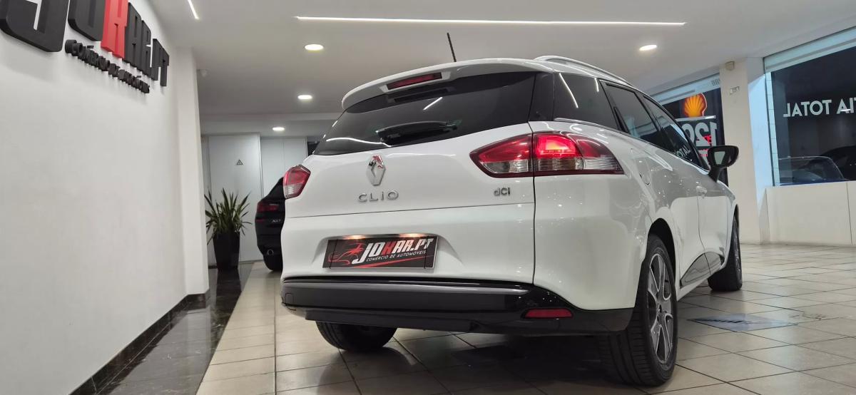 renault-clio-sport-tourer-2015-diesel-1461cc