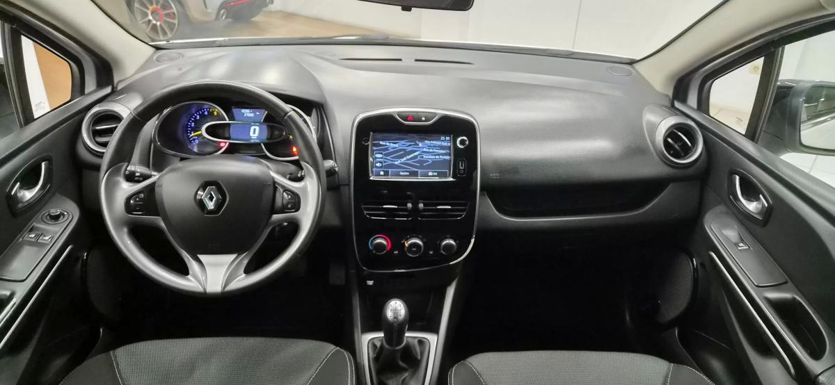 renault-clio-sport-tourer-2015-diesel-1461cc