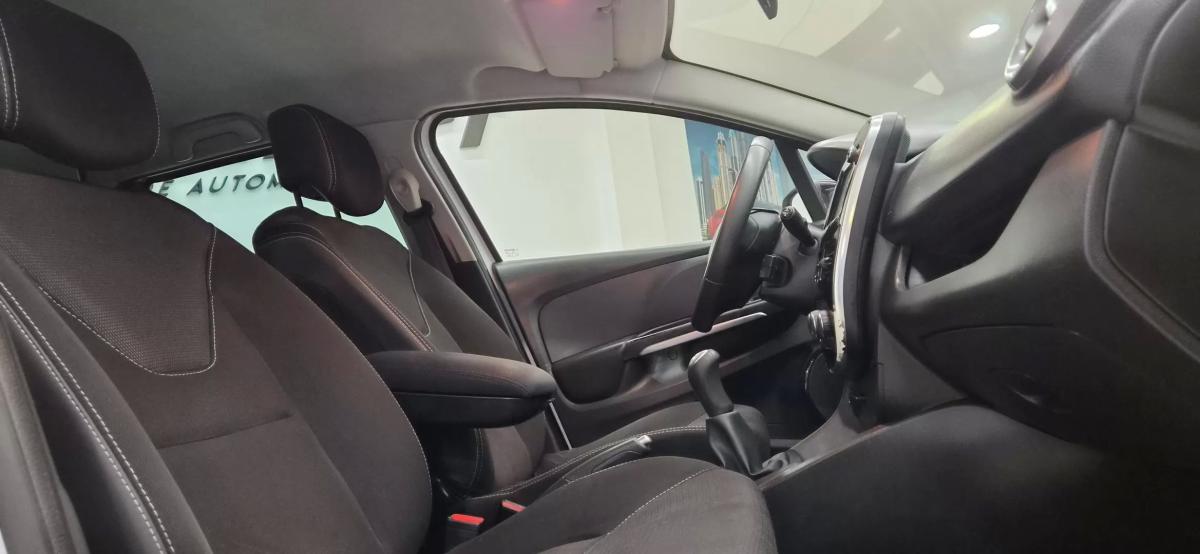 renault-clio-sport-tourer-2015-diesel-1461cc