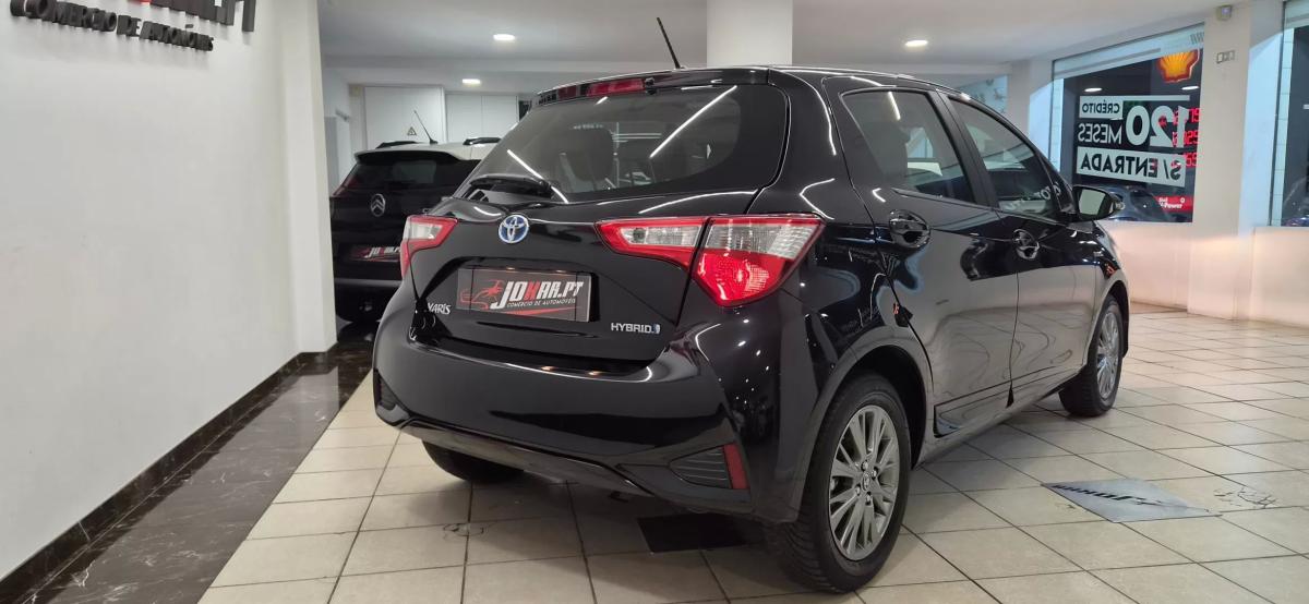 toyota-yaris-2018-hibrido-a-gasolina-1497cc