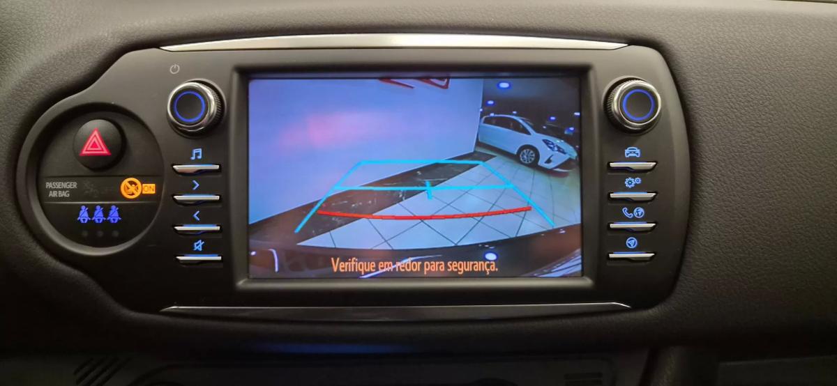 toyota-yaris-2018-hibrido-a-gasolina-1497cc