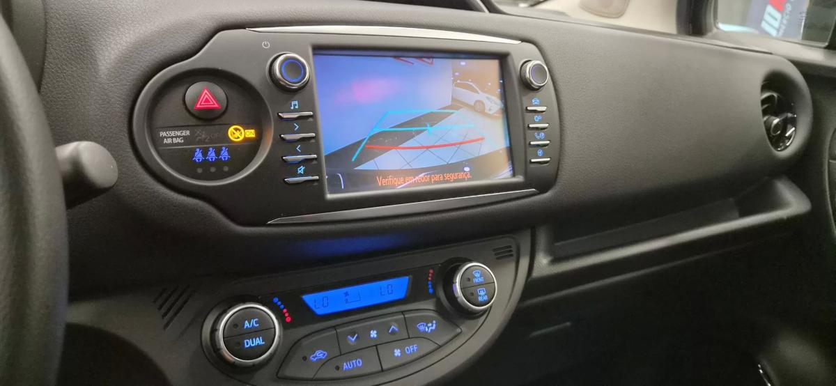 toyota-yaris-2018-hibrido-a-gasolina-1497cc