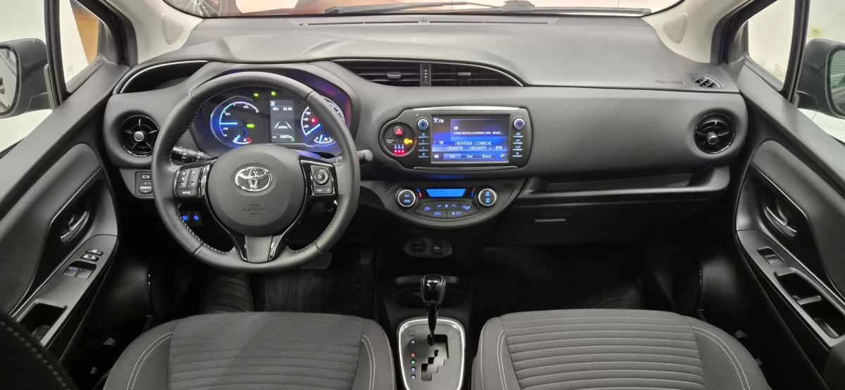 toyota-yaris-2018-hibrido-a-gasolina-1497cc