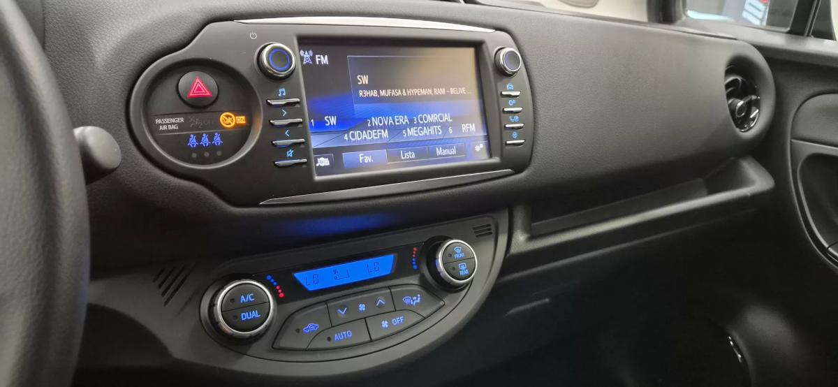 toyota-yaris-2018-hibrido-a-gasolina-1497cc