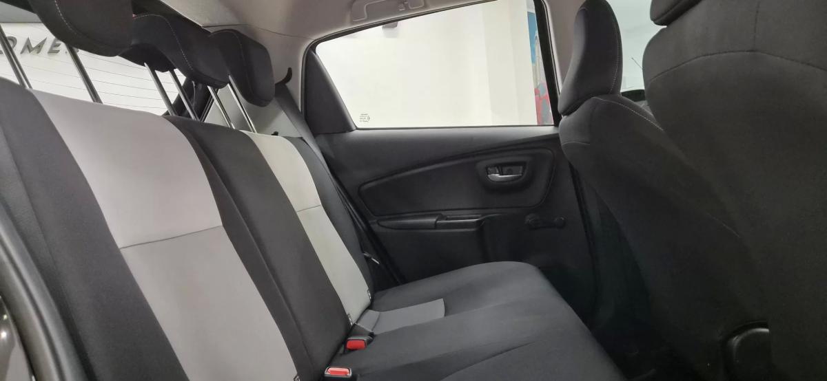toyota-yaris-2018-hibrido-a-gasolina-1497cc