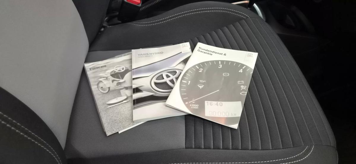 toyota-yaris-2018-hibrido-a-gasolina-1497cc
