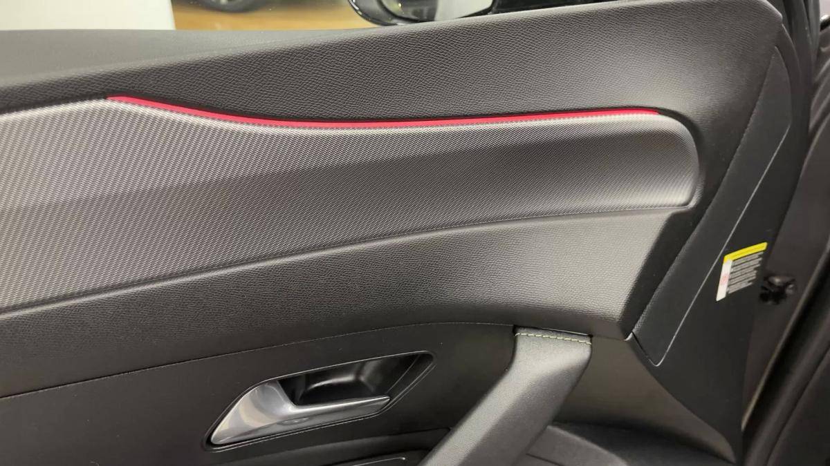 peugeot-308-sw-2023-gasolina-1199cc