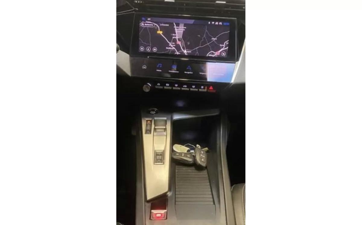 peugeot-308-sw-2023-gasolina-1199cc
