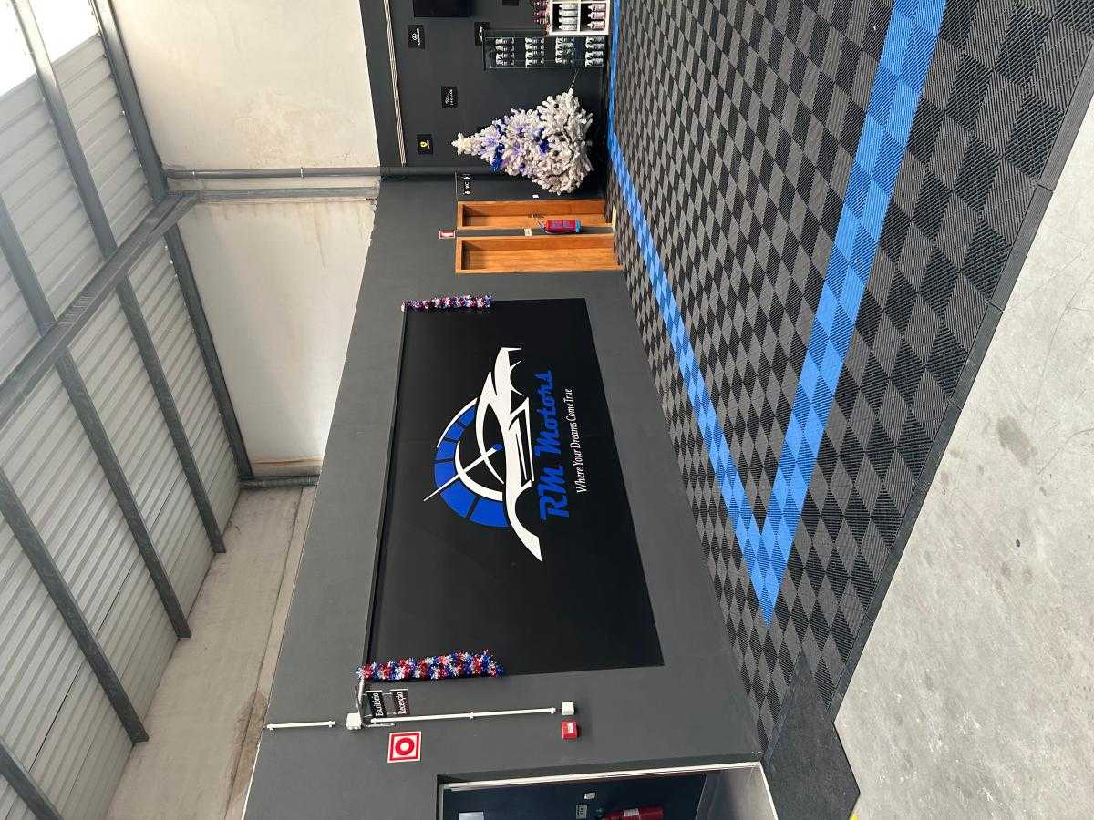 seller image
