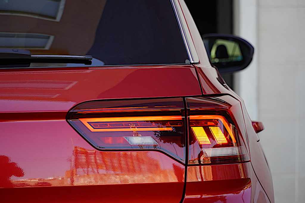 volkswagen-t-roc-1-5-tsi-2025-gasolina-1498cc