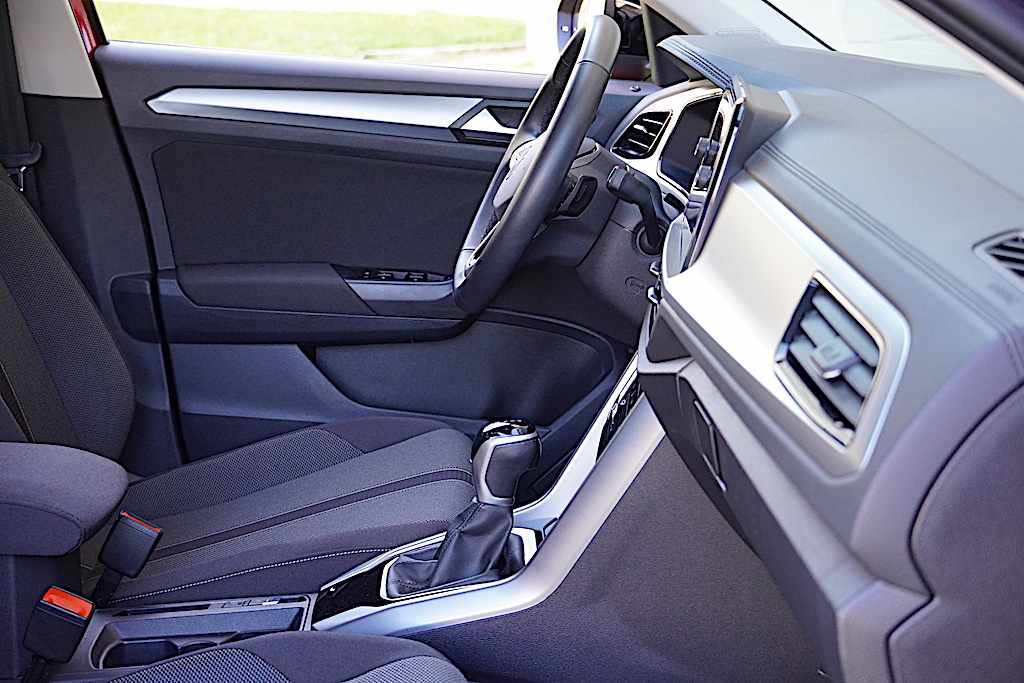 volkswagen-t-roc-1-5-tsi-2025-gasolina-1498cc