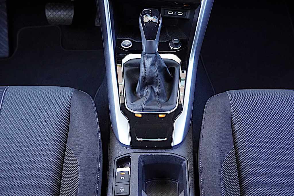 volkswagen-t-roc-1-5-tsi-2025-gasolina-1498cc