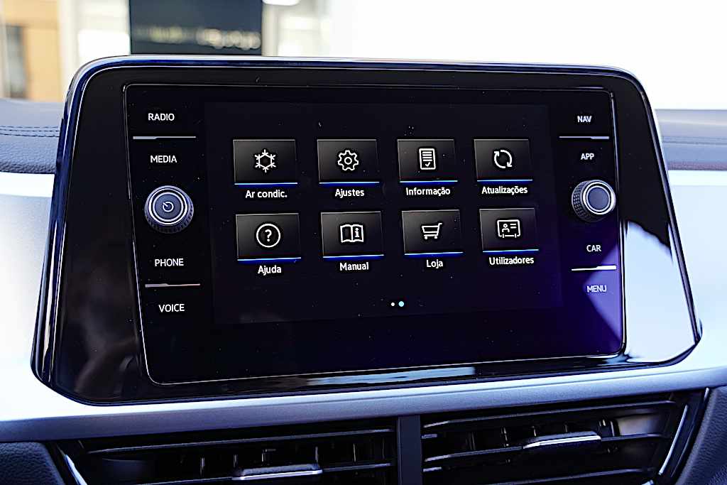 volkswagen-t-roc-1-5-tsi-2025-gasolina-1498cc