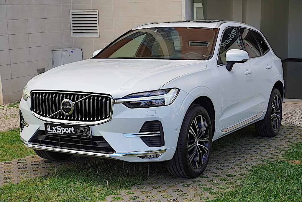 volvo-xc60-b4-2021-diesel-1969cc