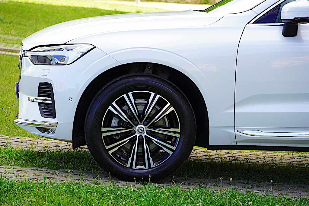 volvo-xc60-b4-2021-diesel-1969cc