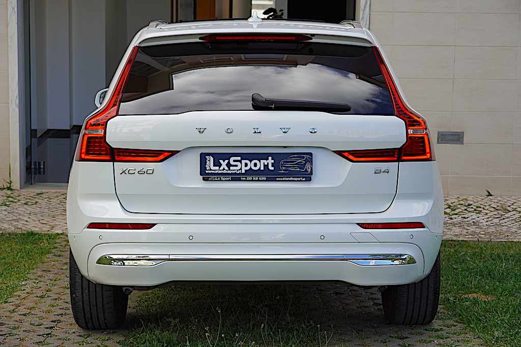 volvo-xc60-b4-2021-diesel-1969cc