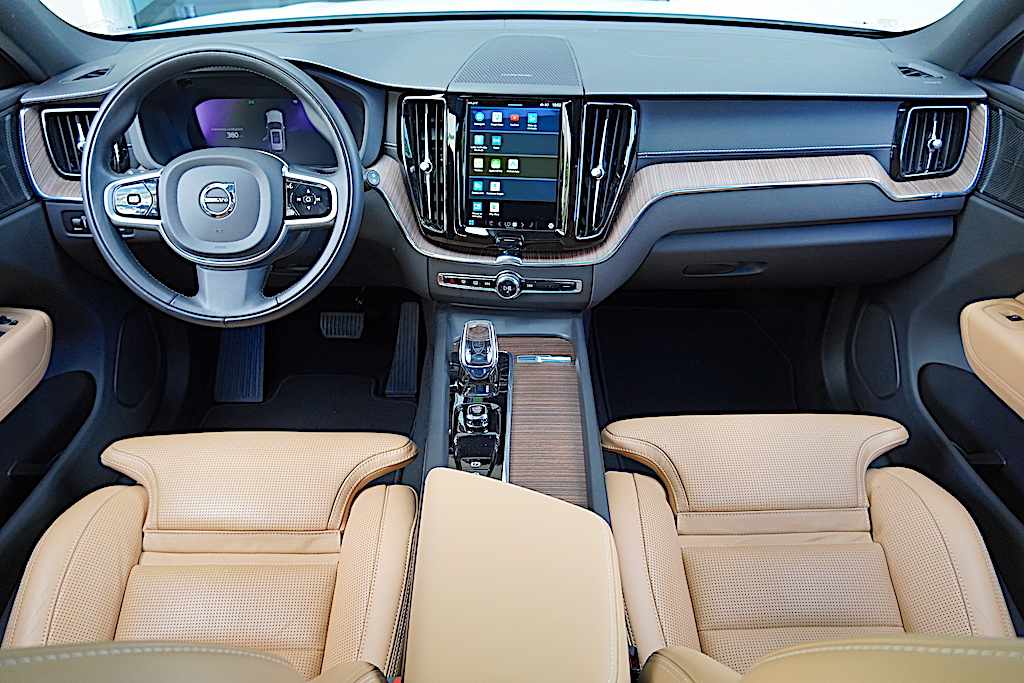 volvo-xc60-b4-2021-diesel-1969cc