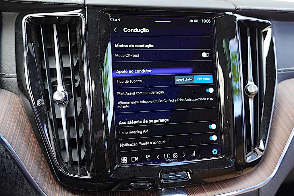 volvo-xc60-b4-2021-diesel-1969cc
