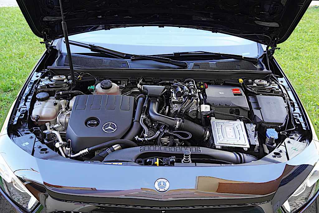 mercedes-benz-classe-a-a-250-e-2021-gasolina-1332cc