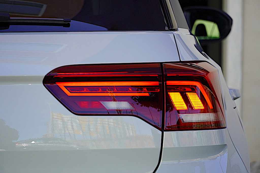volkswagen-t-roc-1-0-tsi-2025-gasolina-999cc