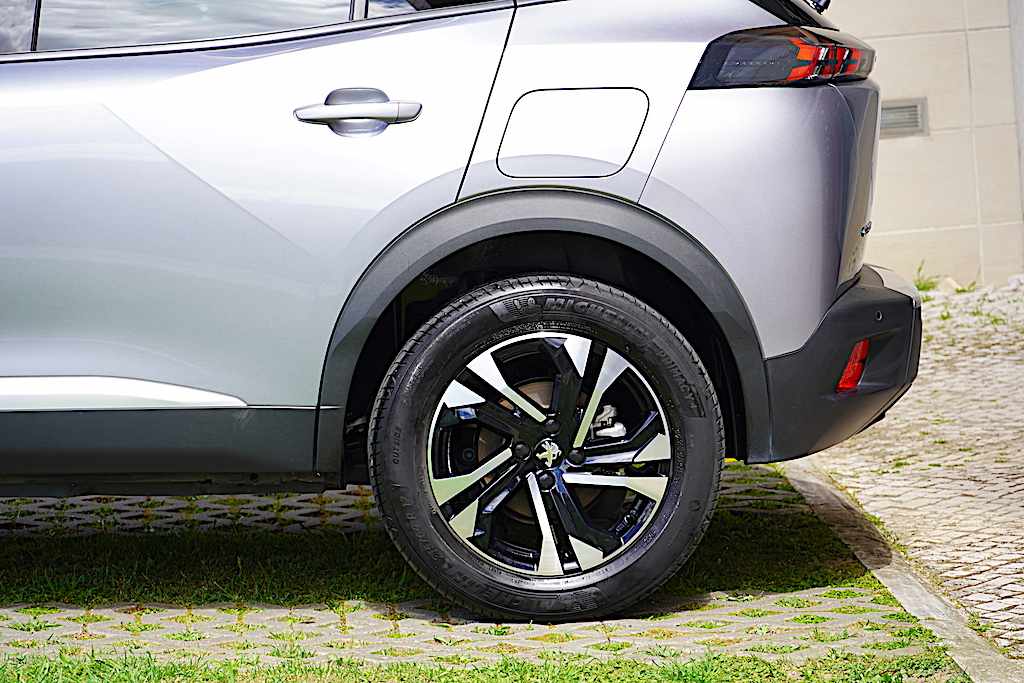 peugeot-2008-e-2008-2021-eletrico
