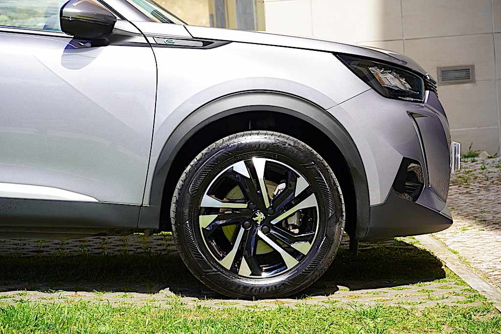 peugeot-2008-e-2008-2021-eletrico