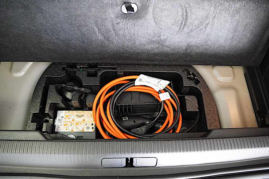 peugeot-2008-e-2008-2021-eletrico