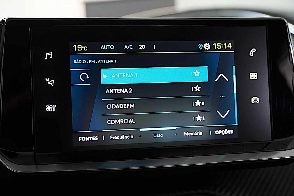 peugeot-2008-e-2008-2021-eletrico