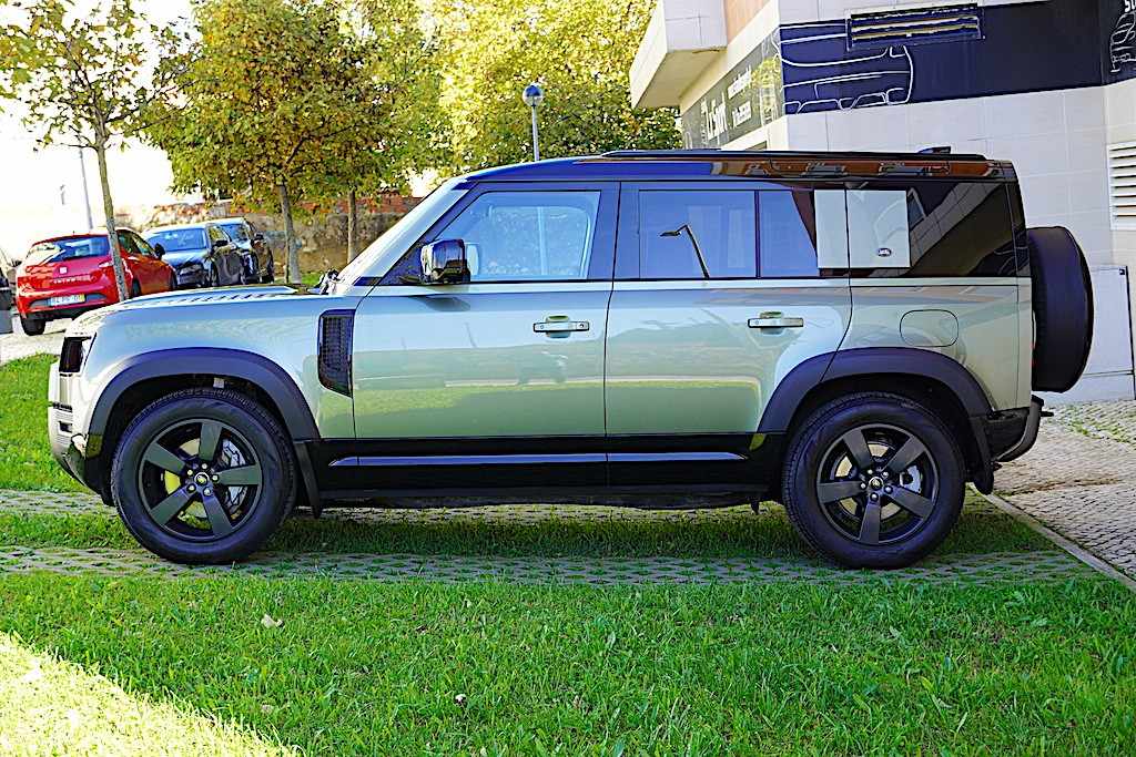 land-rover-defender-2024-hibrido-a-gasolina-1997cc