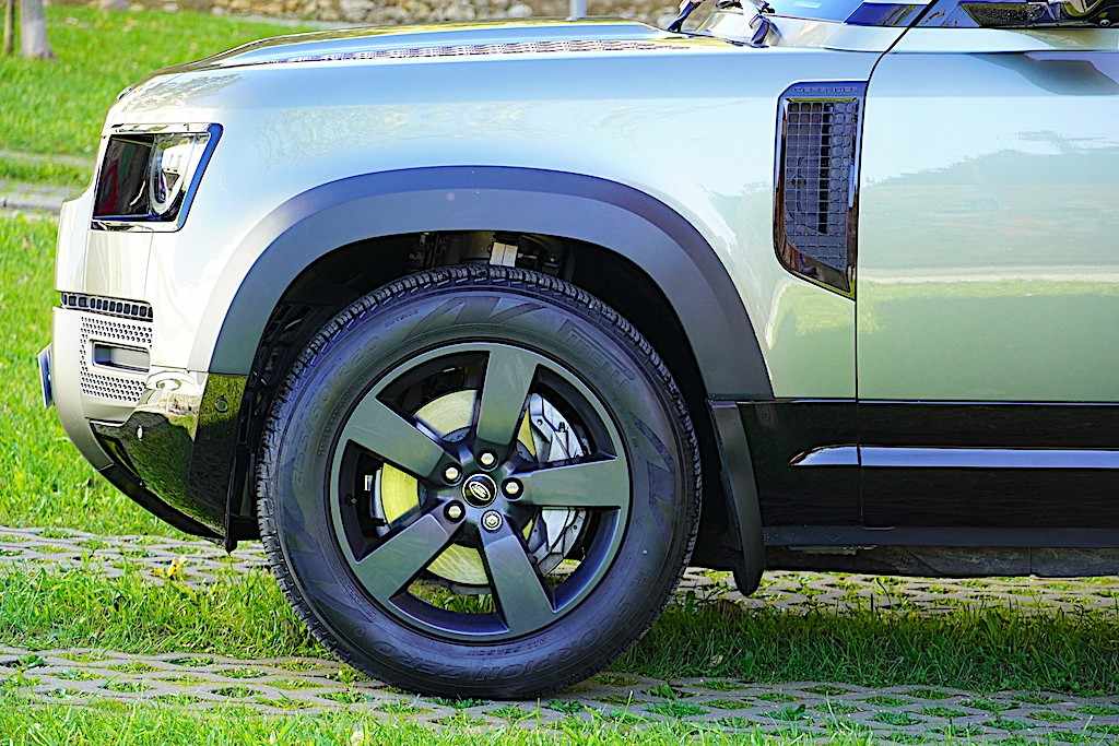 land-rover-defender-2024-hibrido-a-gasolina-1997cc