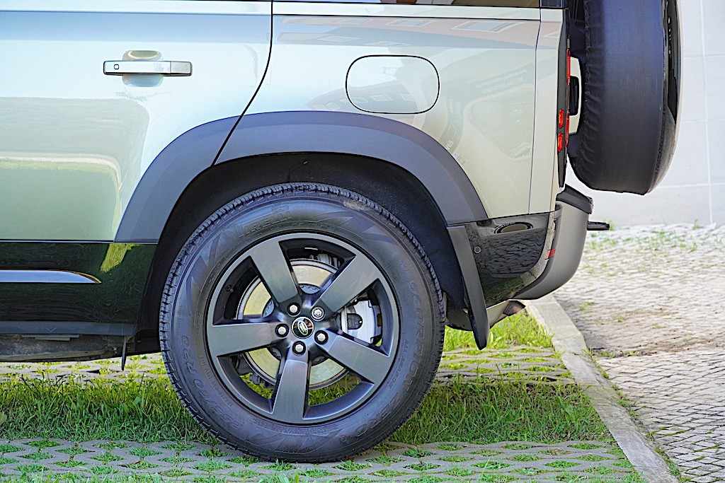 land-rover-defender-2024-hibrido-a-gasolina-1997cc