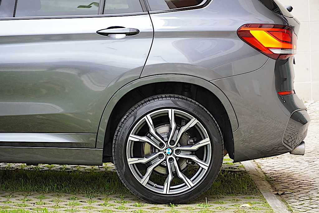 bmw-x1-2020-hibrido-a-gasolina-1499cc