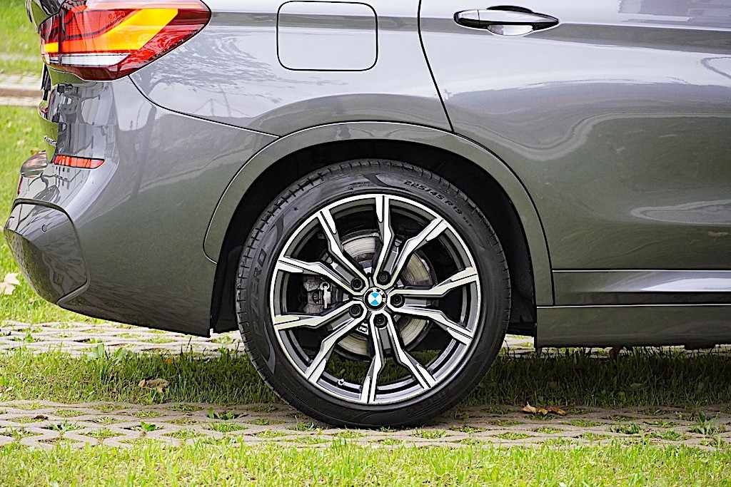 bmw-x1-2020-hibrido-a-gasolina-1499cc