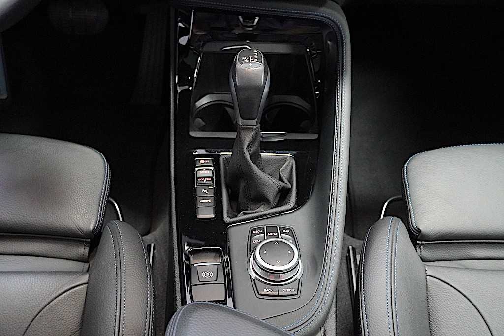 bmw-x1-2020-hibrido-a-gasolina-1499cc