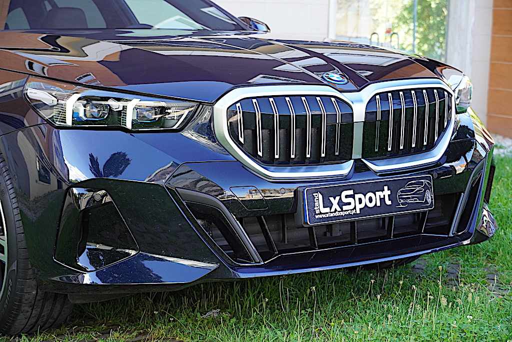 bmw-serie-5-530e-xdrive-2025-gasolina-1998cc