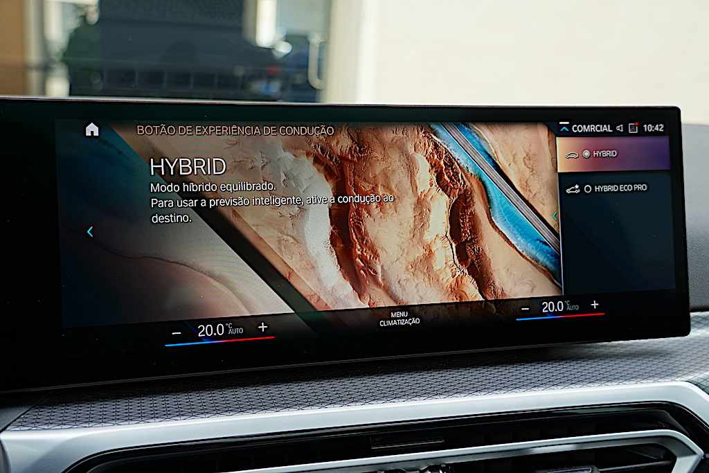 bmw-serie-3-330e-xdrive-2023-hibrido-plug-in-1998cc