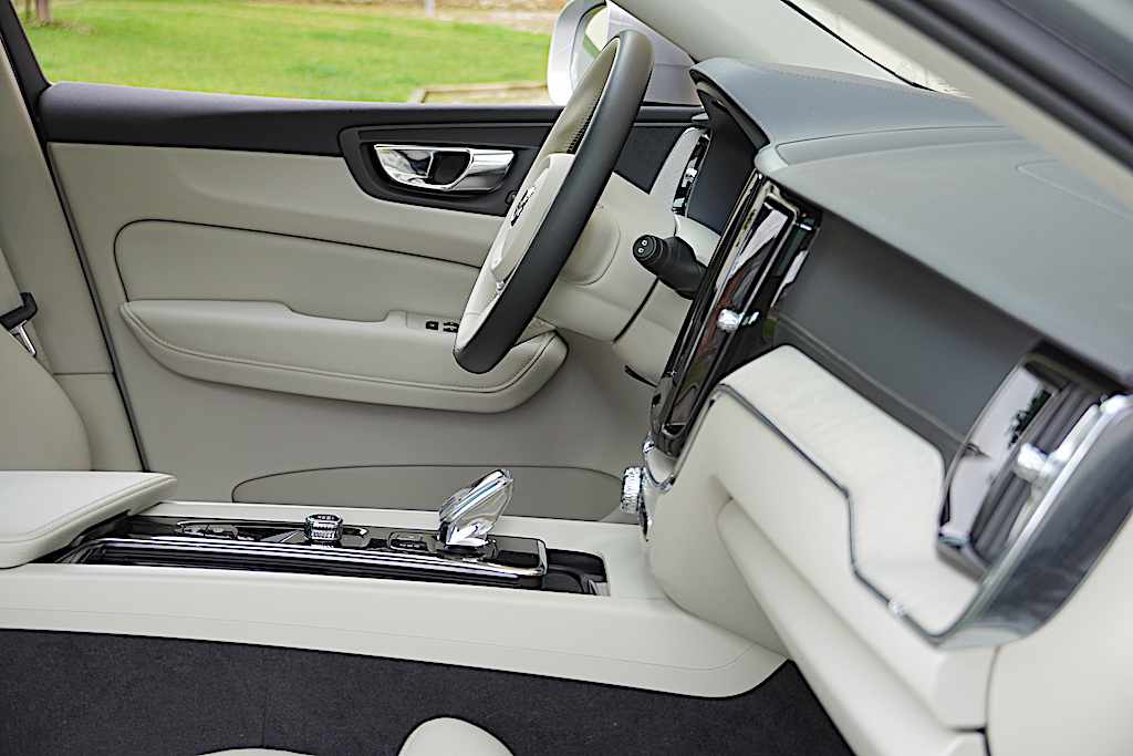 volvo-xc60-polestar-t6-2-0-awd-2022-gasolina-1969cc