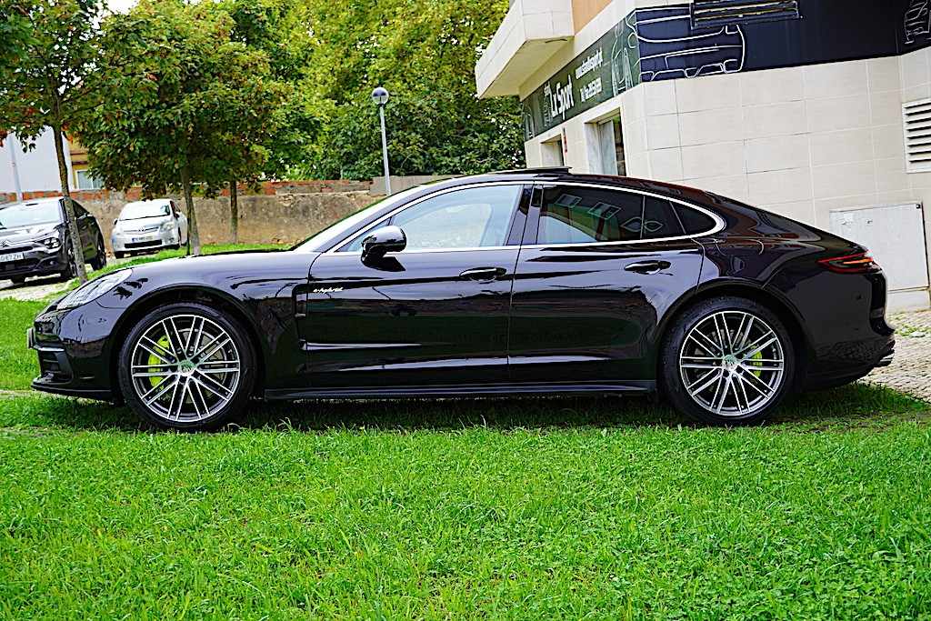 porsche-panamera-2020-hibrido-a-gasolina-2894cc