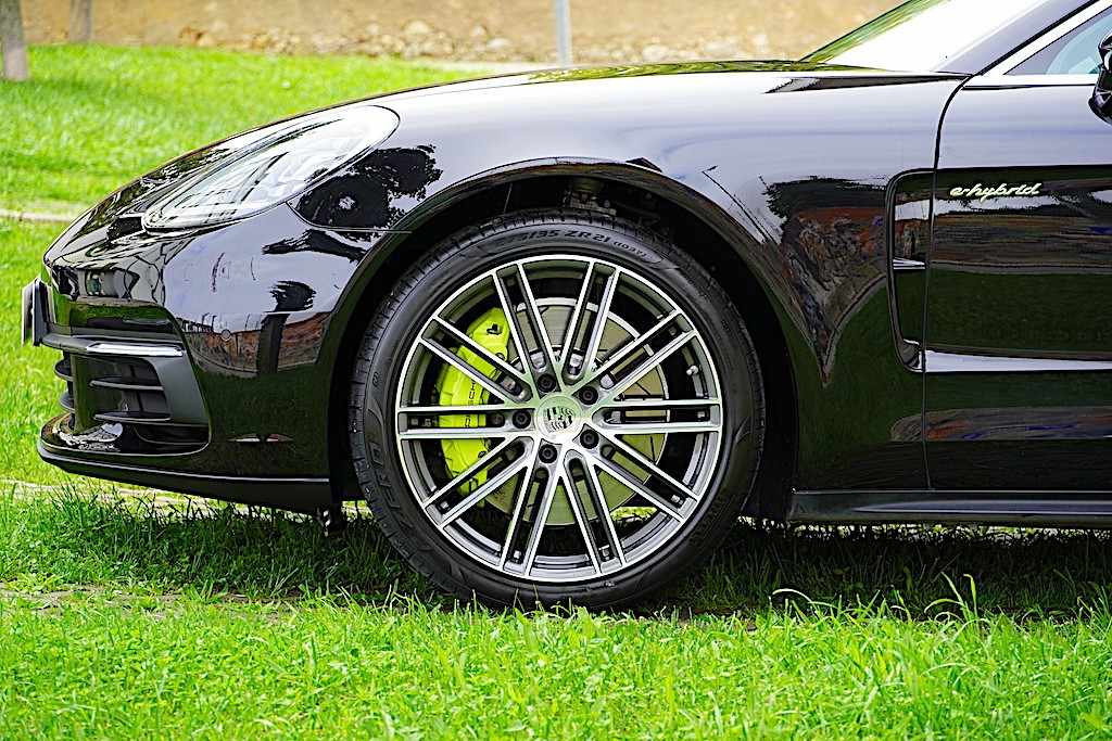 porsche-panamera-2020-hibrido-a-gasolina-2894cc