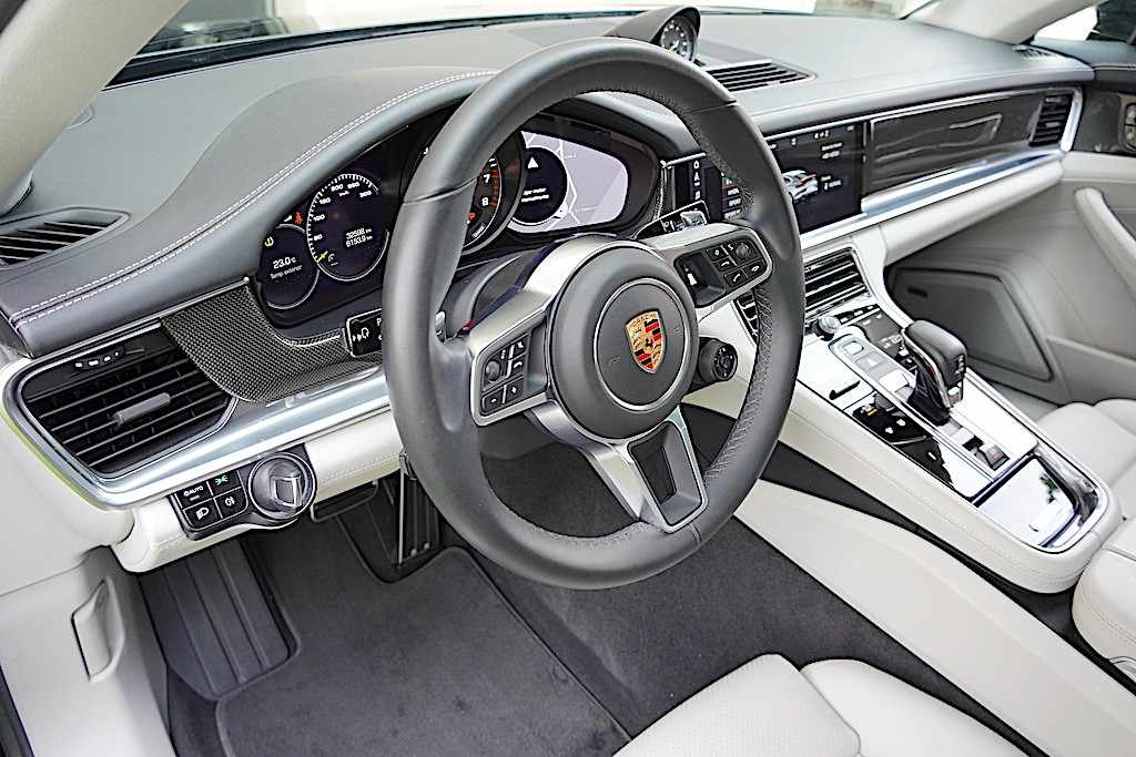 porsche-panamera-2020-hibrido-a-gasolina-2894cc