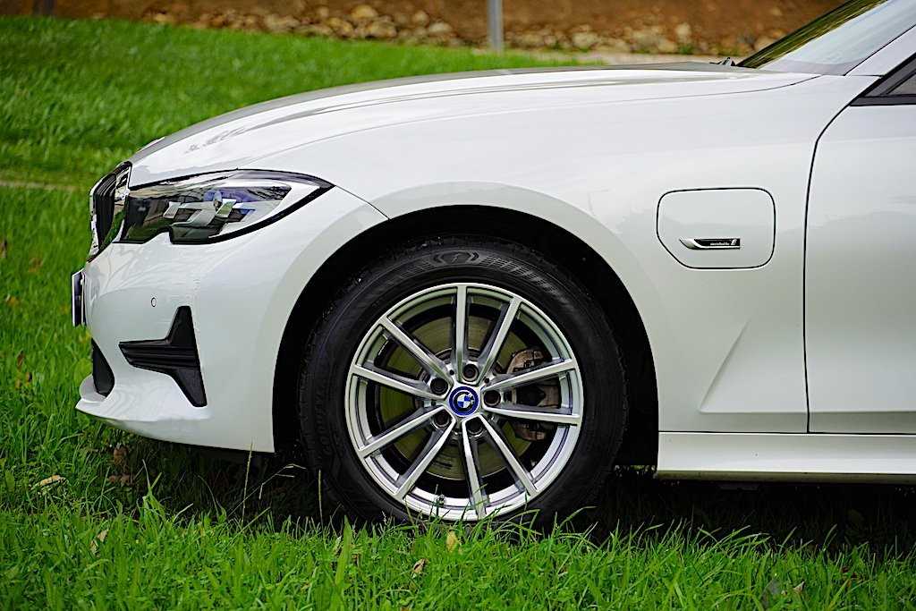 bmw-serie-3-2022-hibrido-a-gasolina-1998cc
