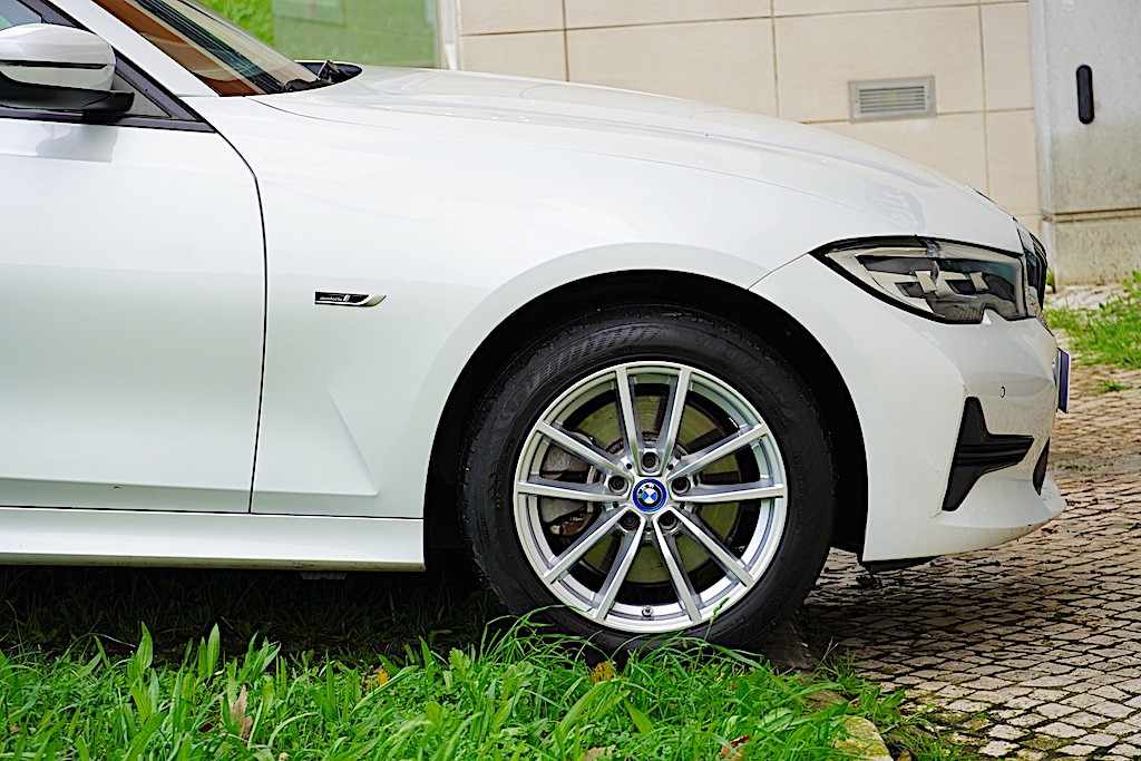 bmw-serie-3-2022-hibrido-a-gasolina-1998cc