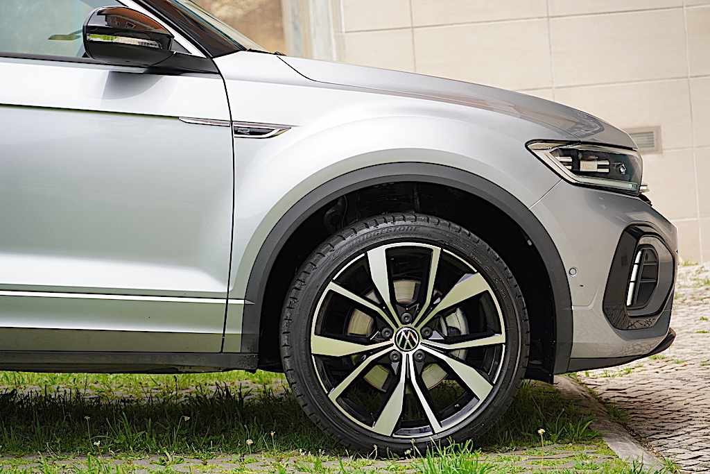 volkswagen-t-roc-2-0-tdi-2025-diesel-1968cc