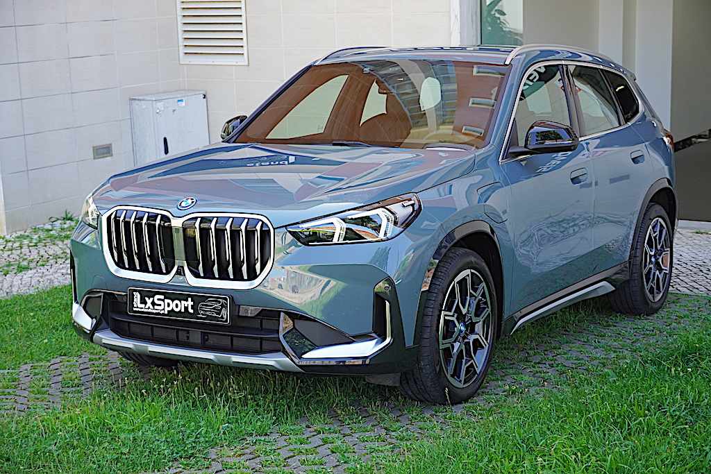 bmw-x1-xdrive30-e-2023-gasolina-1499cc